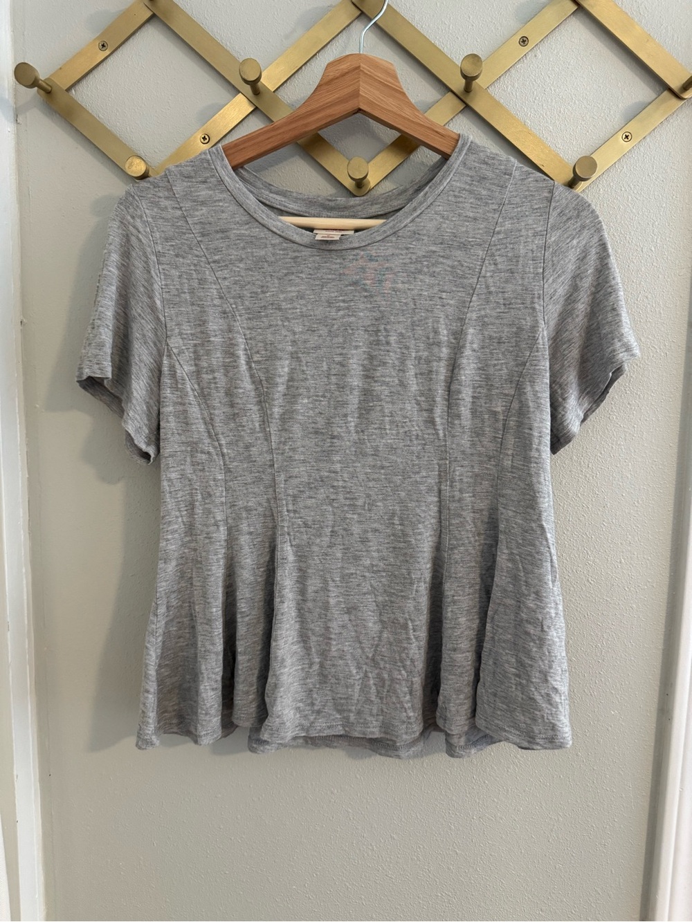 Mossimo Supply Co. Heather Gray Short Sleeve Peplum Tee